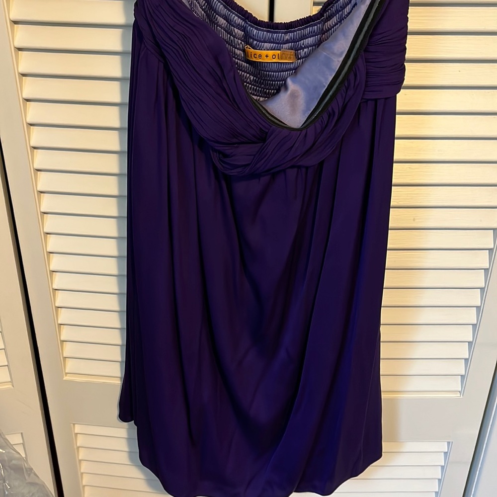 Alice & olivia purple bubble strapless dress. Xs.